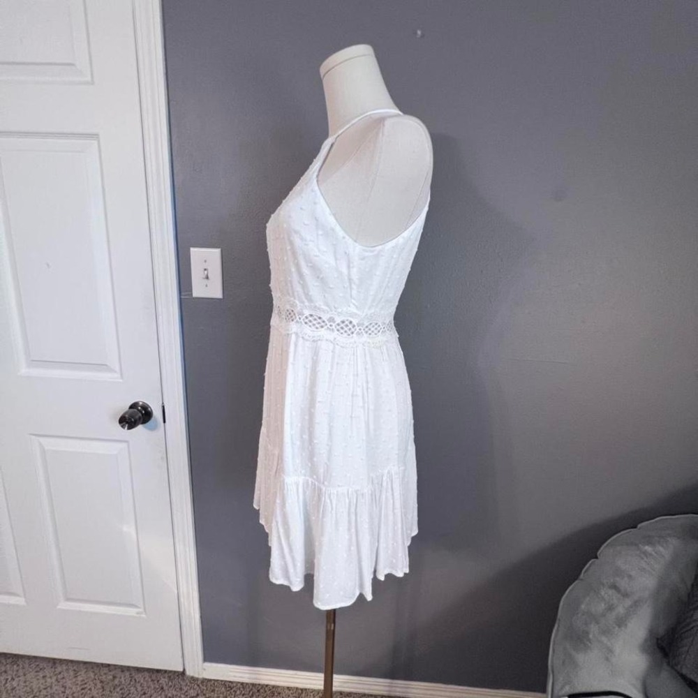 White Lulus mini halter dress with ruffled hem Women's size small‎ - Picture 2 of 8